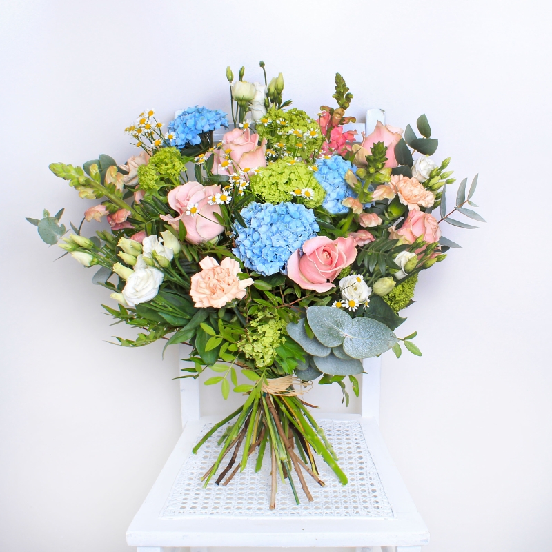 Luxury Pastel Handtied Bouquet