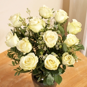 12 White Rose Bouquet