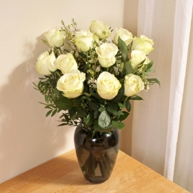 12 White Rose Bouquet